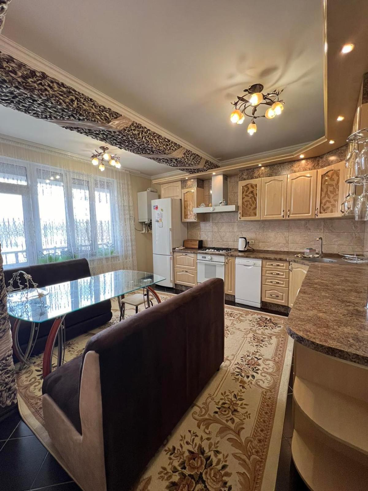 Gold Rose Apartament Chişinău Esterno foto